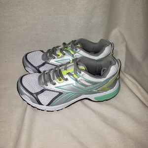 WOMENS Reebok Dmx ride memory foam size 6 running shoes